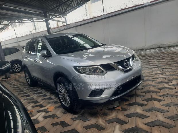 Nissan X-Trail 2.0 Petrol FWD 2017 Silver