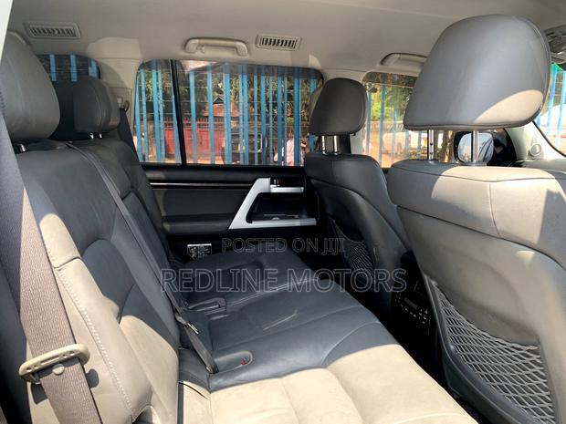 Toyota Land Cruiser 4.6 V8 ZX 2010 Black