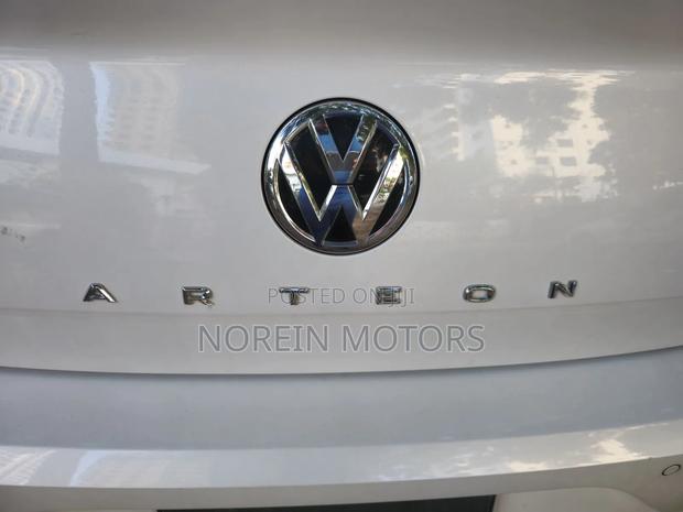 Volkswagen Arteon 2019 Off white