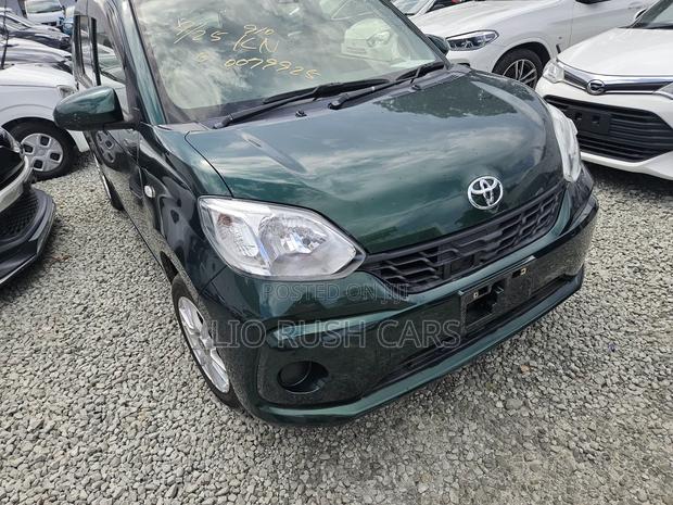 Toyota Passo 2018 Green