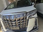 Toyota Alphard 2018 White for sale