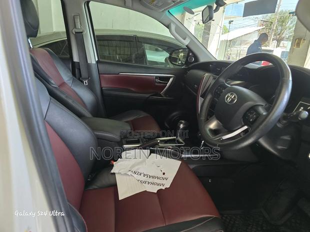 Toyota Fortuner 2018 White