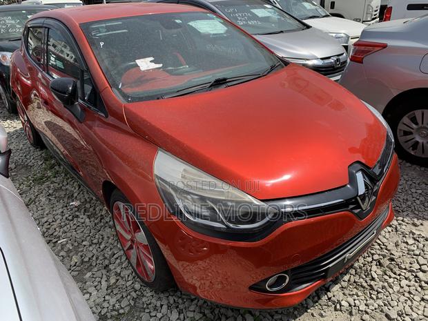 Renault Lutecia 2017 Red