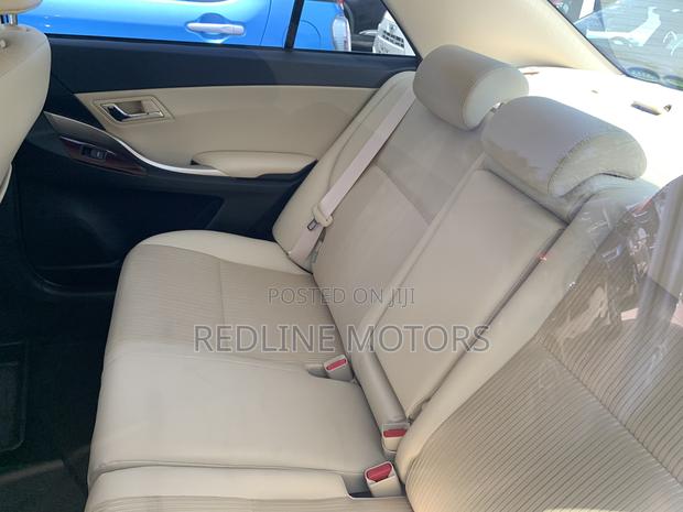 Toyota Premio 1.5 FWD 2017 Silver