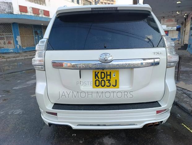 Toyota Land Cruiser Prado 2016 White