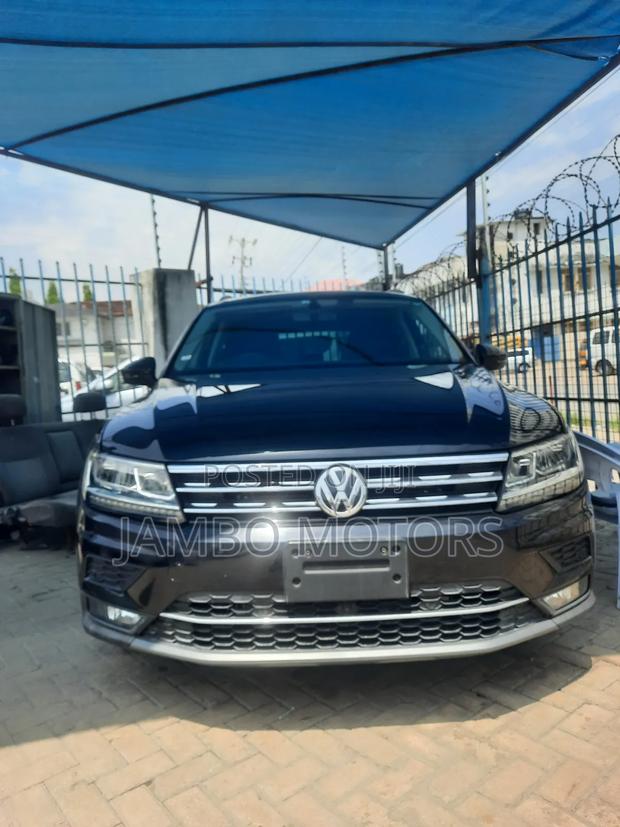 Volkswagen Tiguan 2.0T SE FWD 2018 Black
