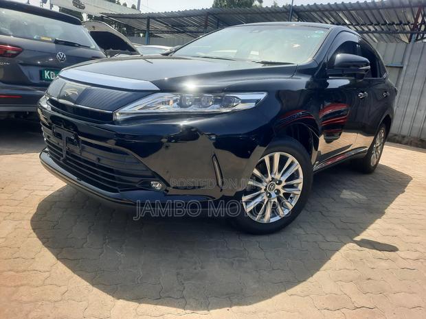 Toyota Harrier 2.0 2018 Black