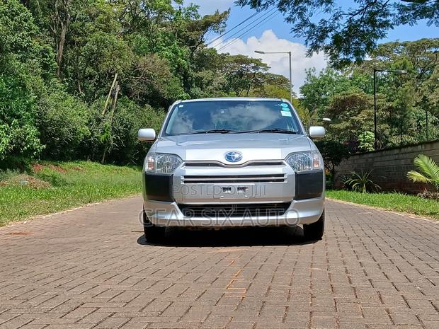 Toyota Succeed 2018 Silver