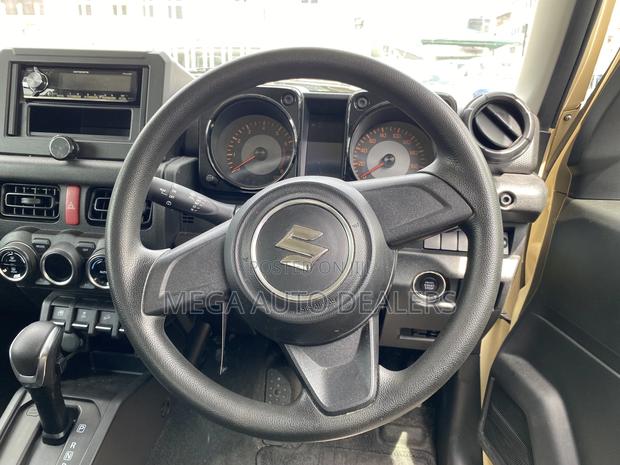 Suzuki Jimny 2018 Yellow