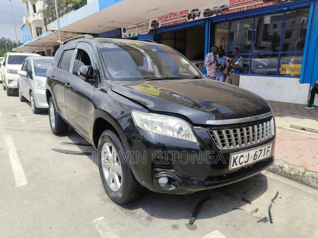 Toyota Vanguard 2012 Black