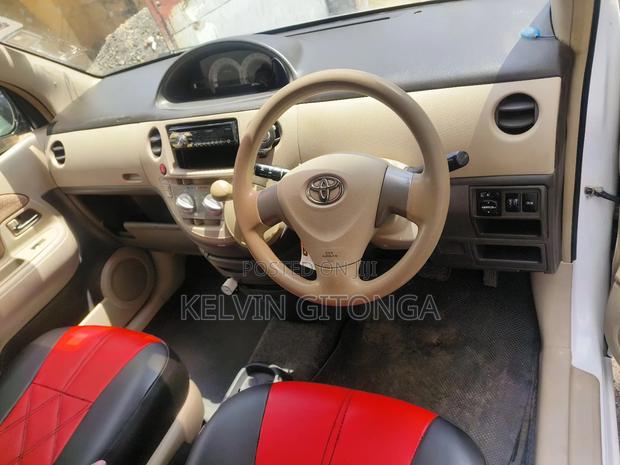 Toyota Sienta 2016 White
