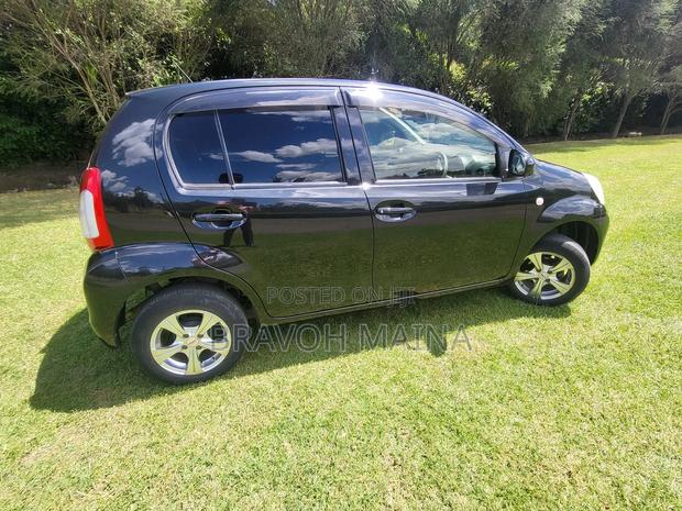 Toyota Passo 1.3 FWD 2016 Black