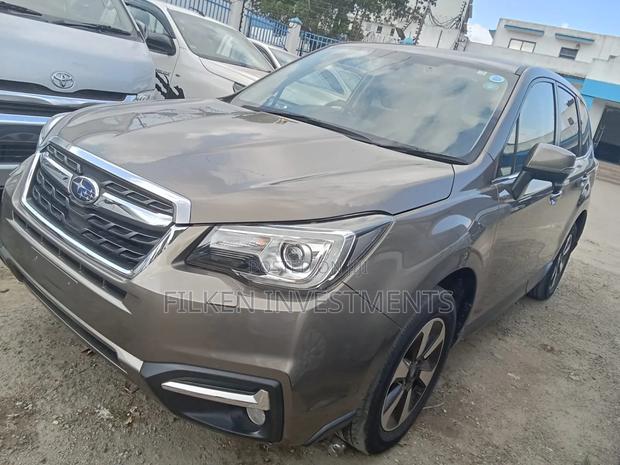 Subaru Forester 2.5i Limited AWD 2018 Brown