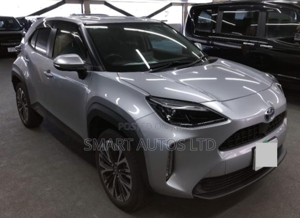 Toyota Yaris Cross 1.5 Hybrid FWD 2020 Silver