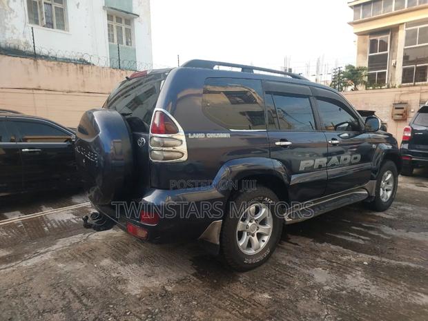 Toyota Land Cruiser 4.0 V6 GX-R 2010 Blue