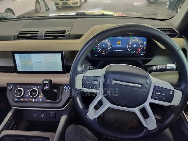 Land Rover Defender 2019 Green
