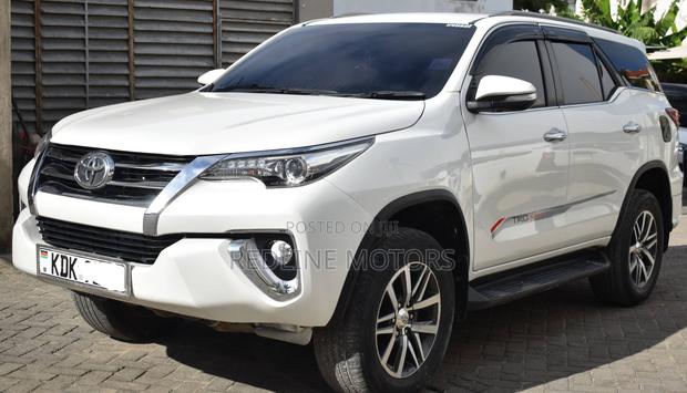 Toyota Fortuner 2015 White