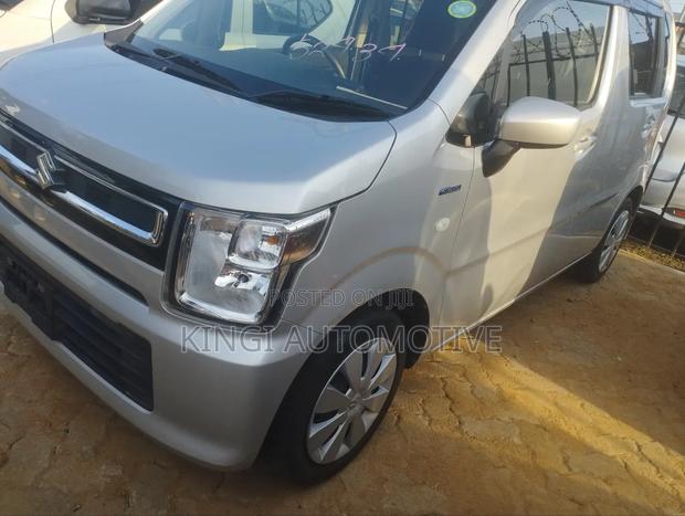 Suzuki Wagon R 2017 Silver