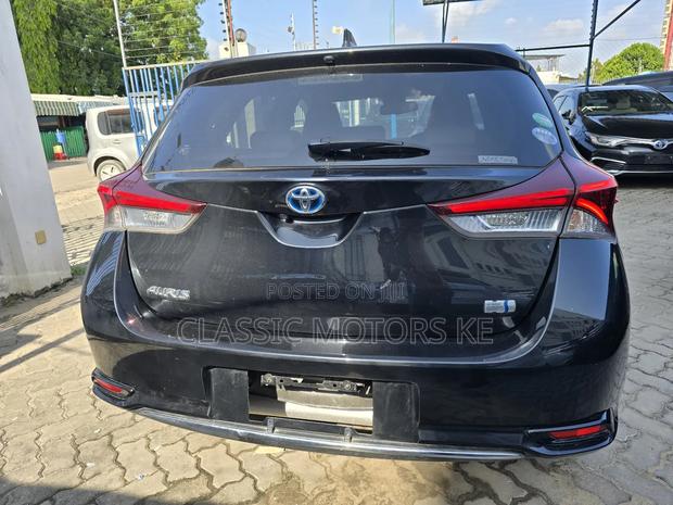 Toyota Auris 2018 Black