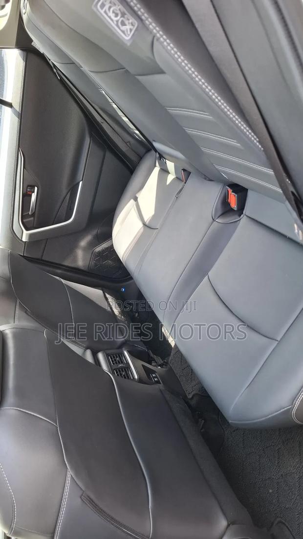 Toyota RAV4 Adventure 2019 White