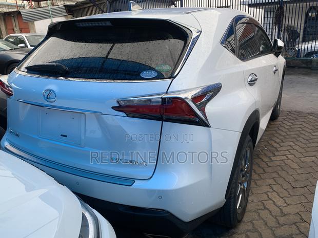 Lexus NX 200t FWD 2017 White