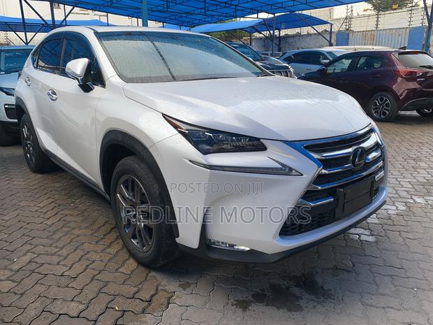 Lexus NX 200t FWD 2017 White