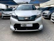 Toyota Harrier 2.0 4WD 2017 Pearl for sale