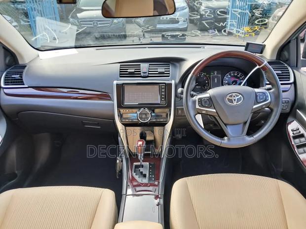 Toyota Premio 1.5 FWD 2018 Blue