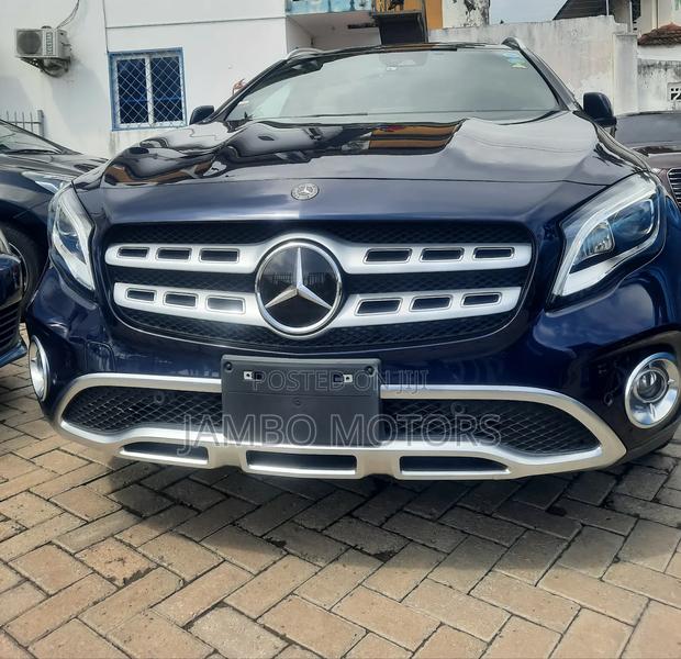Mercedes-Benz GLA-Class 2018 Blue