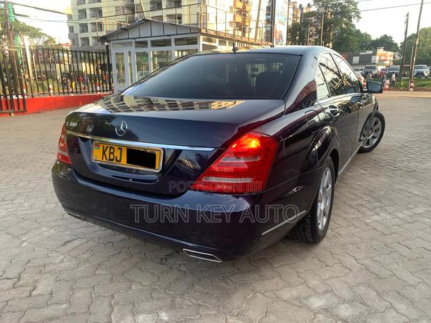 Mercedes-Benz S-Class 2009 Blue