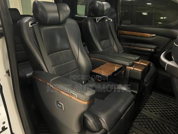 Toyota Vellfire 2018 White