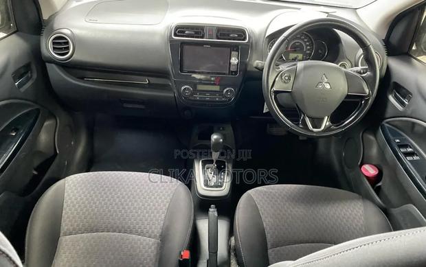 Mitsubishi Mirage SE 2017 Red