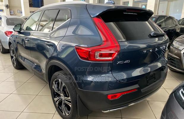 Volvo XC40 2017 Blue