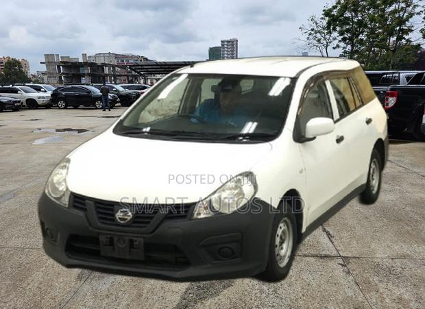 Nissan Advan 2017 White