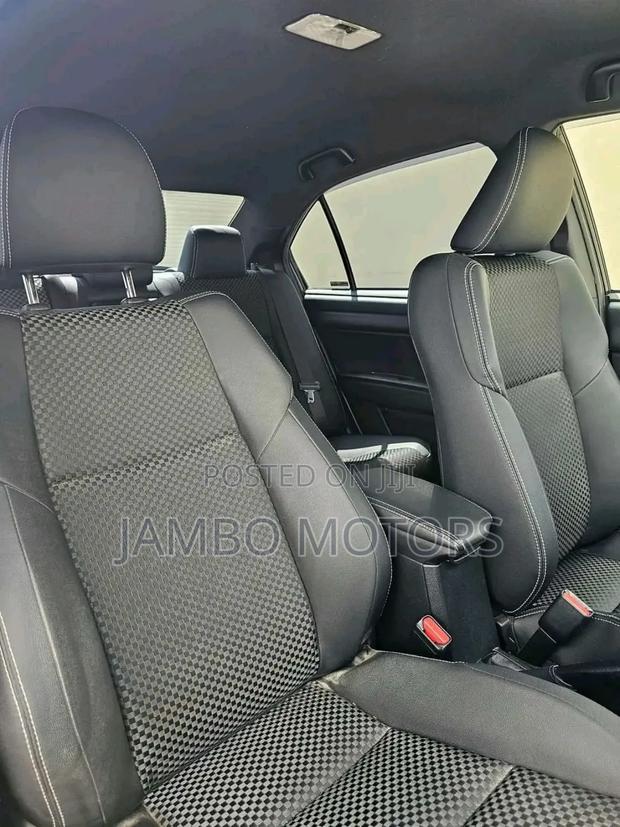 Toyota Axio 1.5 Hybrid 2WD 2018 Purple