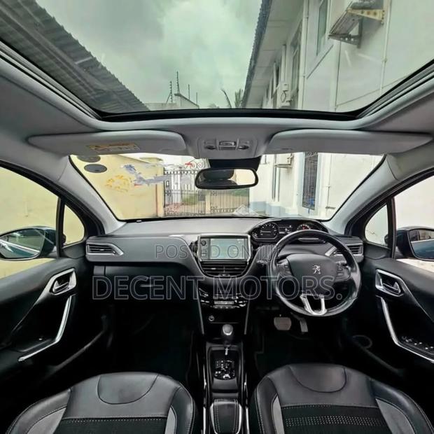 Peugeot 2008 1.2 PureTech (130 Hp) 2018 Green
