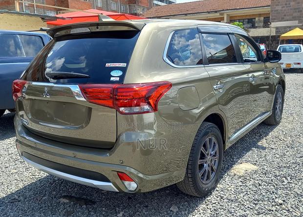White 2016 Mitsubishi Outlander - Quality Second-Hand SUV