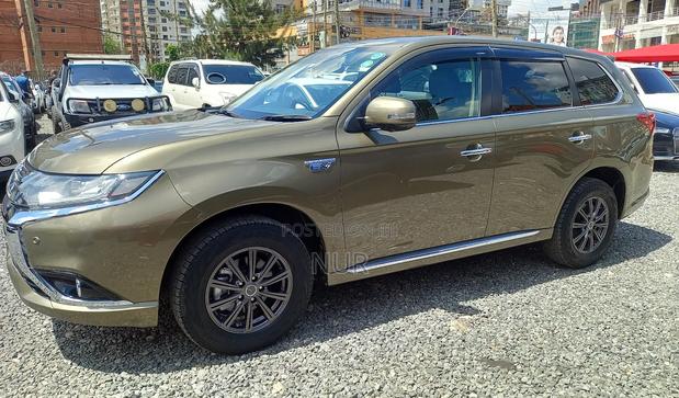 White 2016 Mitsubishi Outlander - Quality Second-Hand SUV