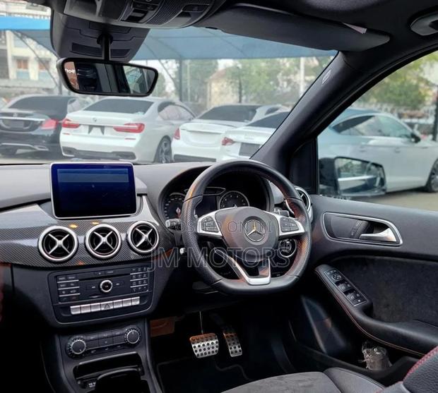 Mercedes-Benz B-Class 2017 Black