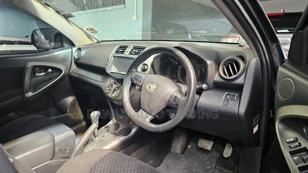 Toyota Vanguard 2013 Black