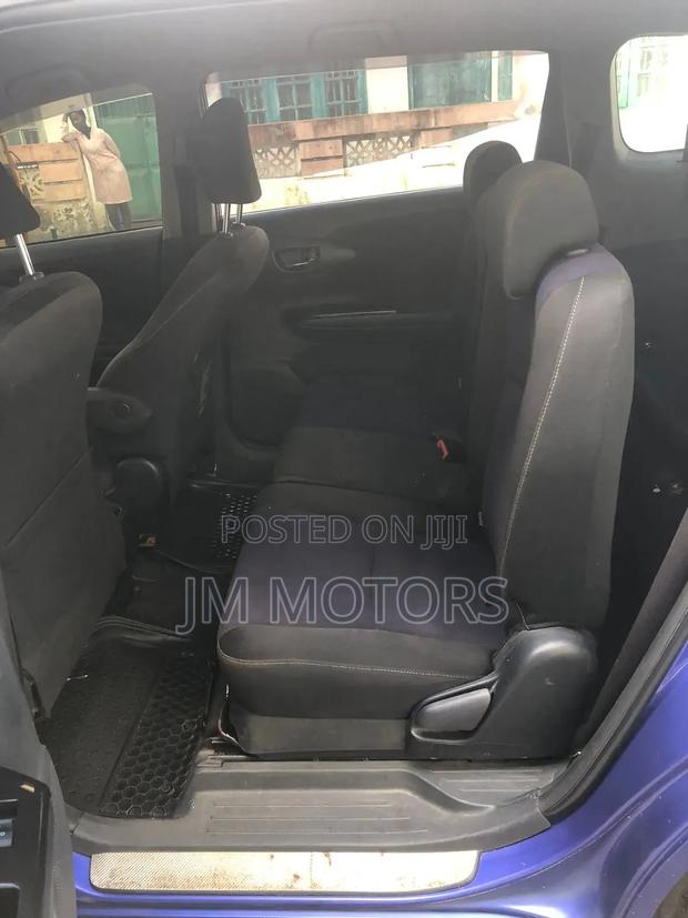 Toyota Wish 2015 Blue