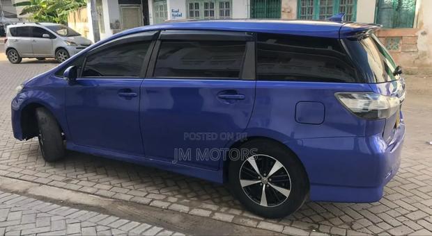 Toyota Wish 2015 Blue