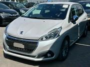 Peugeot 208 2018 White for sale