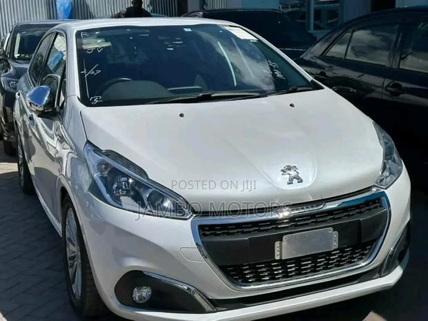 Peugeot 208 2018 White