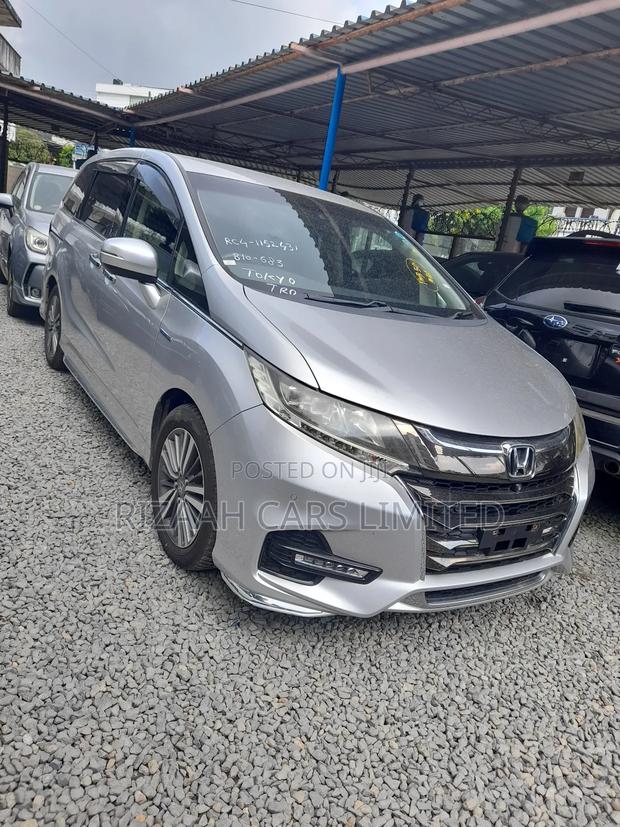 Honda Odyssey 2.0 Hybrid (8 seater) 2017 Silver