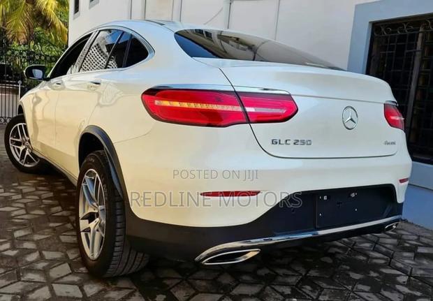 Mercedes-Benz GLC-Class 2017 Off white