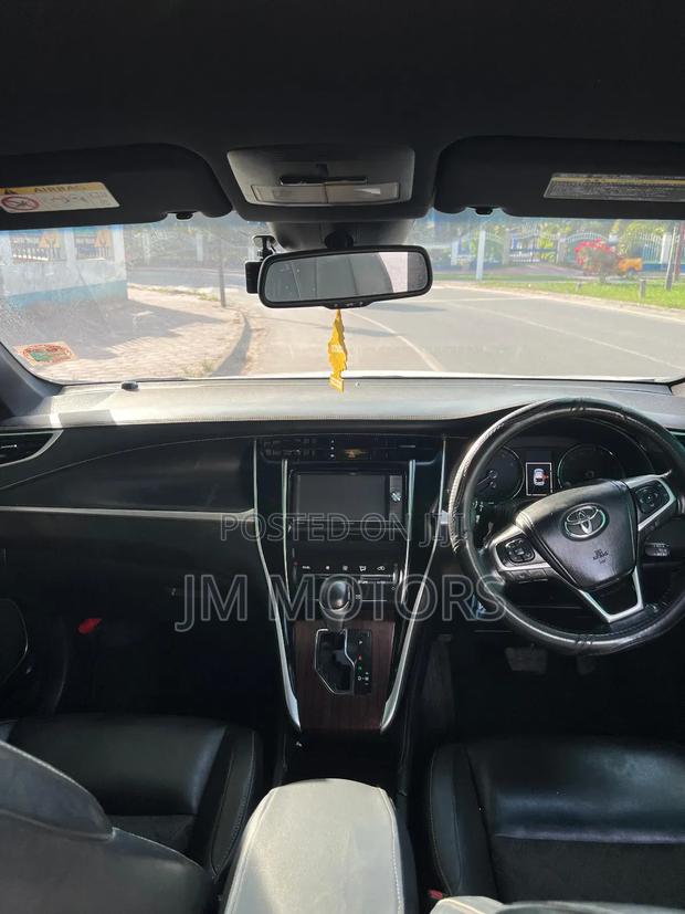 Toyota Harrier 2016 White
