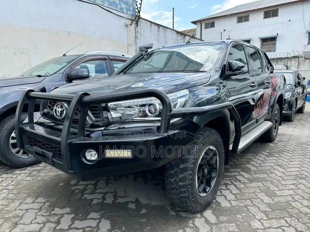 Toyota Hilux Revo Double Cab Deisel 2.8 AWD 2018 Black
