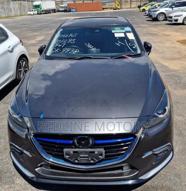Mazda Axela 2017 Ivory