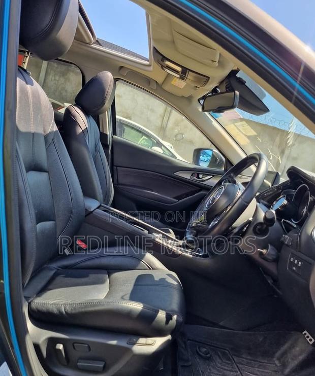 Mazda Axela 2017 Ivory